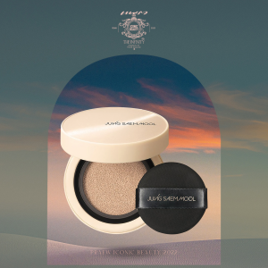 ICONIC HIGH PERFORMANCE CUSHION FOUNDATION